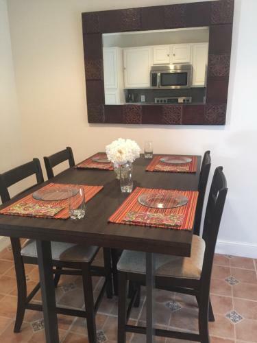 Wpb Downtown Retreat