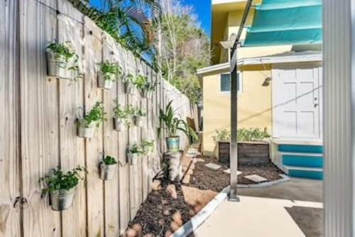 Boutique Apartment Near Downtown Wpb