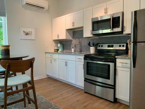 Apartamento Normalbnb - 2 Blocks From Restaurants, Bars, Hospital