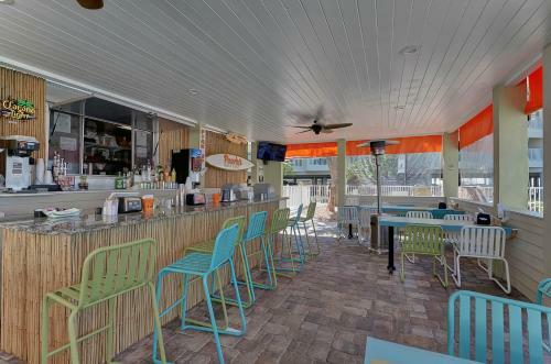 Apartamento Beachy Daze-waterfront - Wifi - Heated Pool