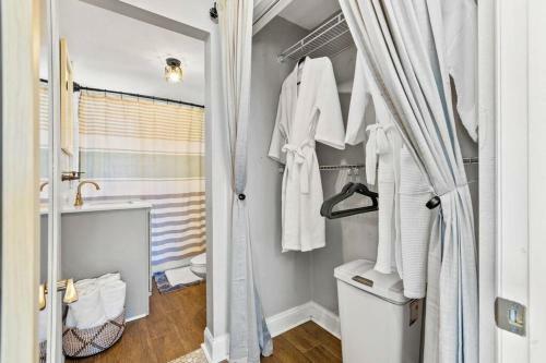 #1 Stadium Home.close 2 Airport/stadium/beaches