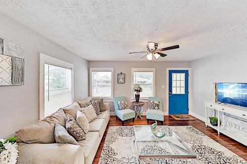 Cozy Casita - Back Cottage