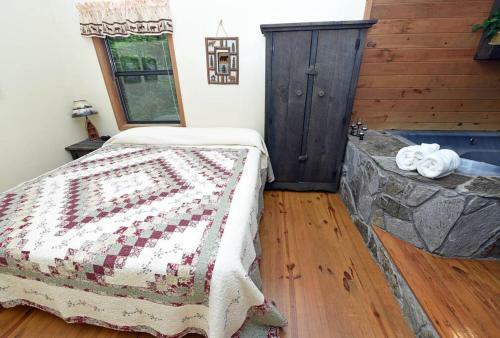 Elsa At Alpine Cabins - Peaceful, Private, Perfect