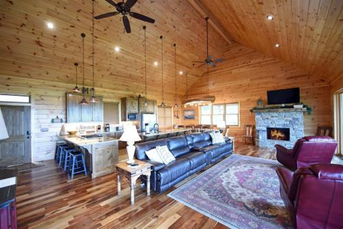 Heavenly Outlook- Blairsville Ga