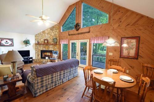 Franz At Alpine Cabins - Peaceful Private Perfect