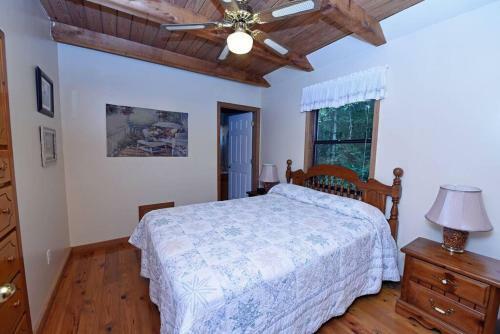 Franz At Alpine Cabins - Peaceful Private Perfect