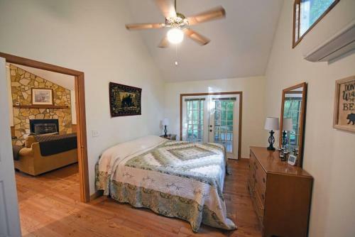 Hansel At Alpine Cabins-peaceful, Private, Perfect