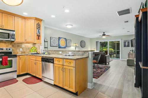 Ocean Reef 103 By Teeming Vacation Rentals