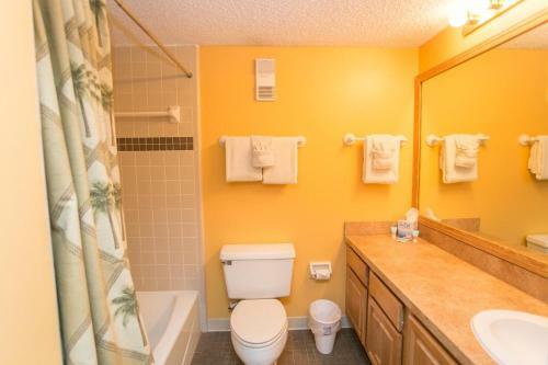 Hibiscus E204 Free Activities, Oceanfront, Wifi, 3 Pools