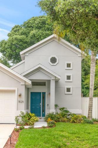 Castile Oasis - Minutes To Beaches & State Park