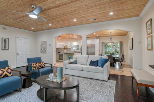Golden Mile Beach Retreat