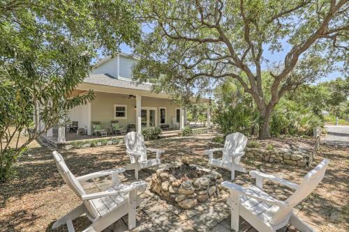 Modern And Bright Bungalow - 2 Blocks To Beach!