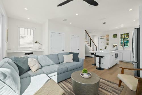 194 Riberia - Downtown Waterfront Luxury Home