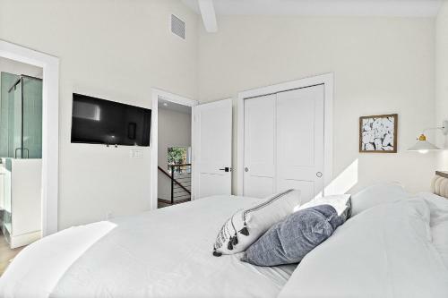 194 Riberia - Downtown Waterfront Luxury Home