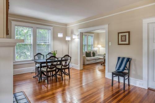16 Saragossa Street A