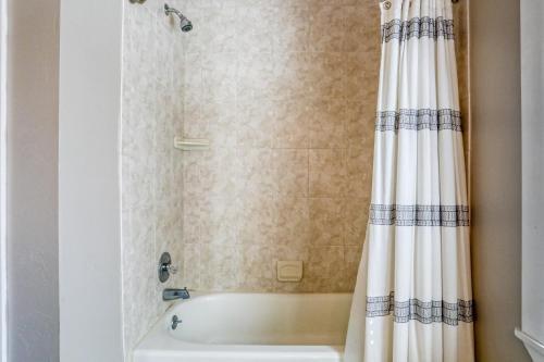 Palmettos Cabana