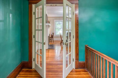 16 Saragossa Street B