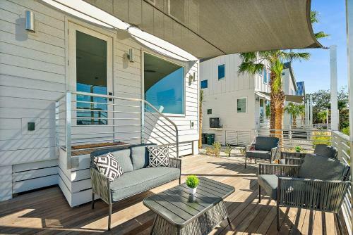 196 Riberia - Downtown Waterfront Luxury Home