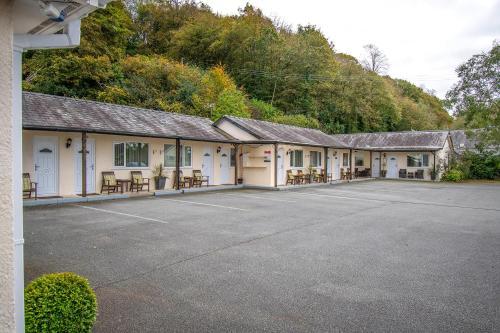 Hostal Estuary Lodge Hotel And Restaurant