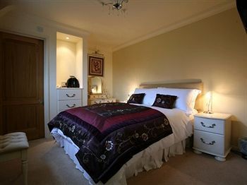 Hostal Les Bouviers Restaurant With Rooms