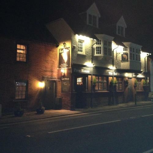 Posada The Half Moon Inn