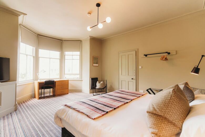 Hostal Merchant House