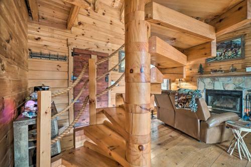 Rustic Clayton Log Cabin With Hot Tub And Views!