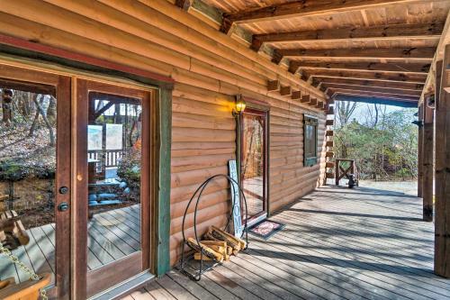 Rustic Clayton Log Cabin With Hot Tub And Views!