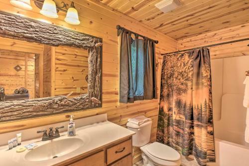 The Wishing Well Cabin Pool Table, Firepit