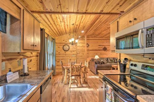 The Wishing Well Cabin Pool Table, Firepit