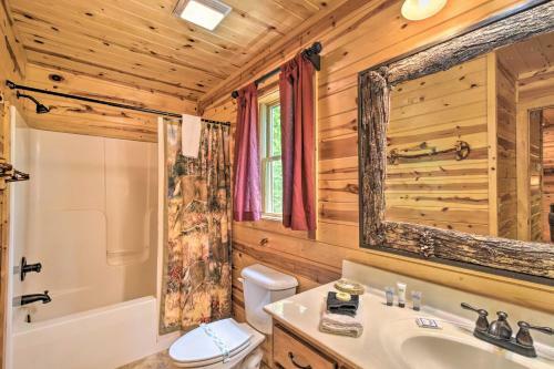 The Apple Dumpling Cabin Pool Table, Grill