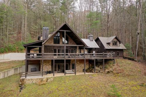 This Chalet Is Luxury And Mountain Charm All Wrapped Up In One
