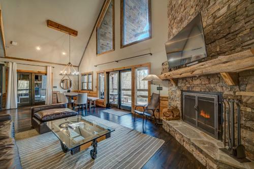This Chalet Is Luxury And Mountain Charm All Wrapped Up In One