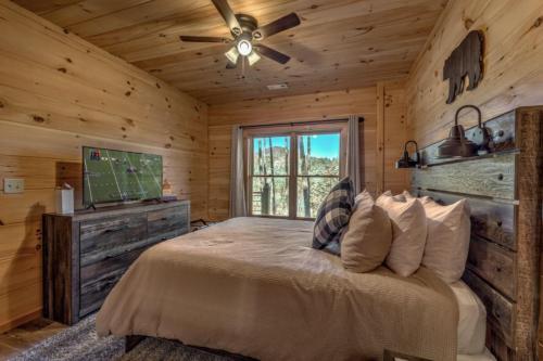 Knotty Barn By Escape To Blue Ridge
