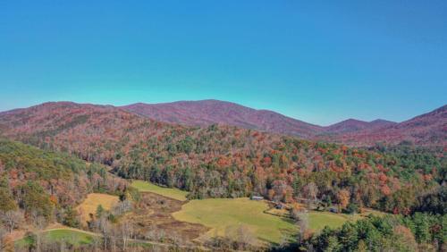 Knotty Barn By Escape To Blue Ridge