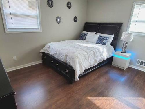Pool!, East Atlanta Stay, Sleeps 10!