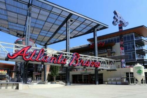 Pool!, East Atlanta Stay, Sleeps 10!