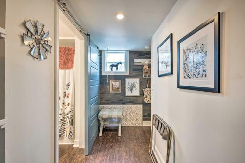 Apartamento Unique Dallas Studio With Fire Pit And Treehouse!
