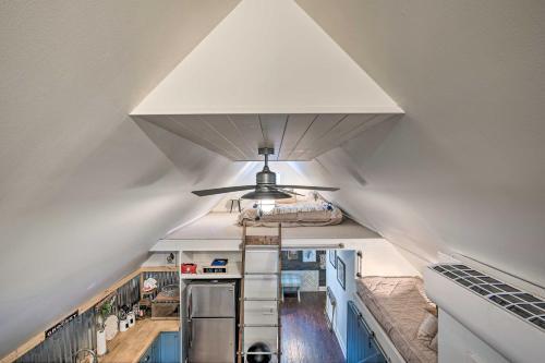 Apartamento Unique Dallas Studio With Fire Pit And Treehouse!