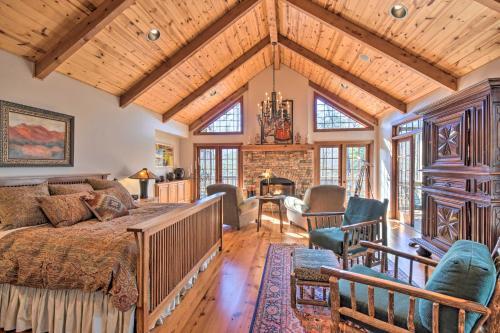 Plummer Lodge In Big Canoe With Lake Access!