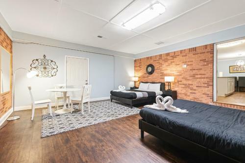 Stunning Atlanta, 7 Bdr-sleeps 15