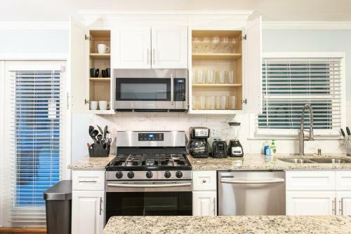 Stunning Atlanta, 7 Bdr-sleeps 15
