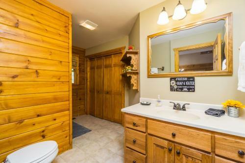 Poppy's Great Escape - 4 Bed 4 Bath - Hot Tub