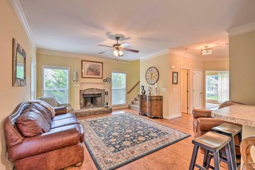 Idyllic Dahlonega House Hike, Sip, And Explore!