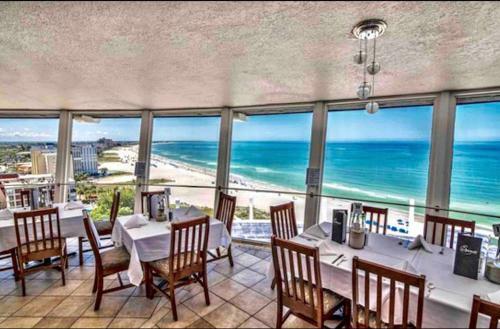 Apartamento #1 St.pete Beach Unit*walk To Bars, Beaches, Restaurants And More.