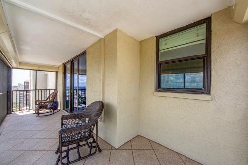 #1004 Shores Of Madeira Penthouse