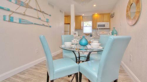 Madeira Beach Yacht Club By Teeming Vacation Rentals
