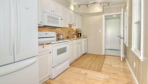 Sea Spray By Teeming Vacation Rentals