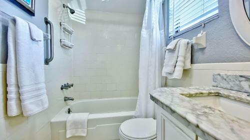 Royal Orleans By Teeming Vacation Rentals