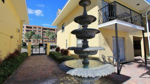 Royal Orleans By Teeming Vacation Rentals